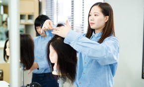 スタイリストデビューが早くなった原因とは