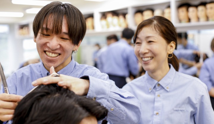 【理美容学生必見】QBハウス研修体験会で最短6ヶ月スタイリストデビューの秘密を体感しよう！