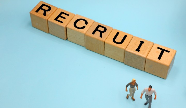 20歳の新卒生から60歳の新人さんも！2025年、QBハウスがたくさんの仲間に選ばれた理由。